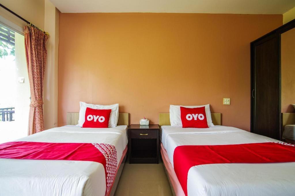Oyo384萨拜迪酒店 大城 外观 照片