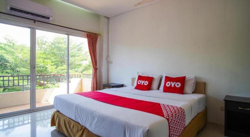 Oyo384萨拜迪酒店 大城 外观 照片